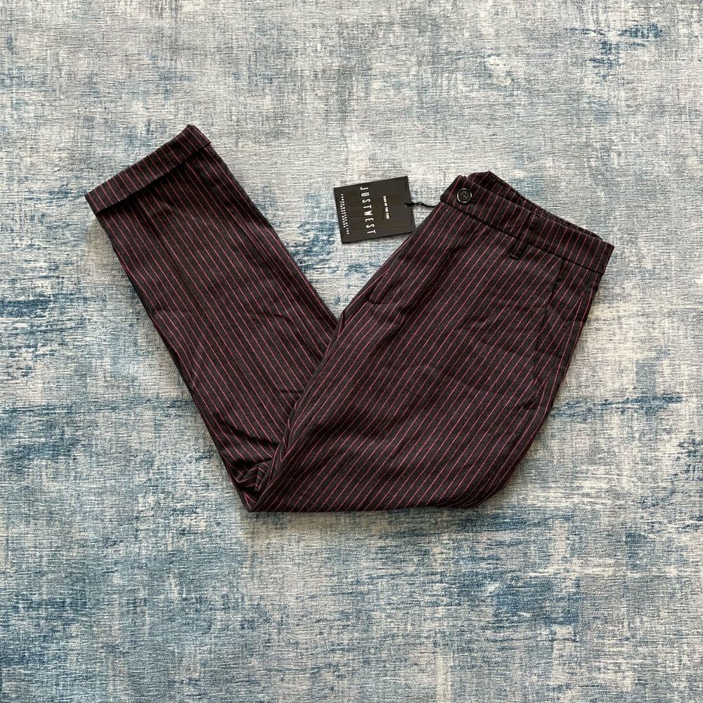 NWT! Just West Art Finish Dark Gray Pink Pinstripe Crop Pants Italian 44 / US 8
